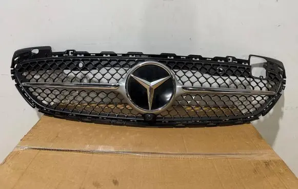 Mercedes-Benz C W206 Quarter panel pressure vent A2068882100