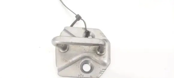 Ford Focus Rear door lock loop/hook striker AM5AA21982AA AM5A-A21982-AA