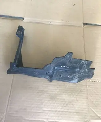 Opel Astra J Intercooler air channel guide 13337114