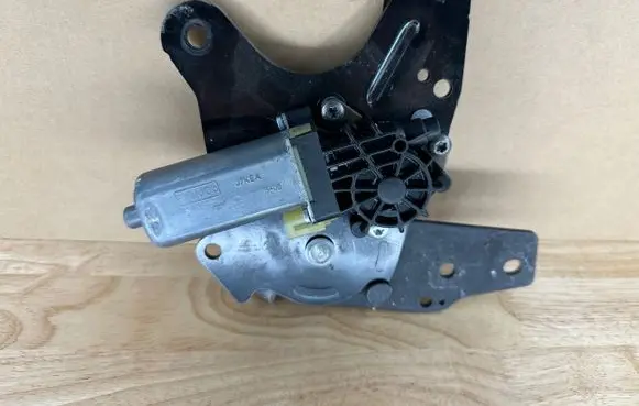 Ford Explorer VI Seat adjustment motor 11265A AU5A96613D60DD AU5Z96613D60F