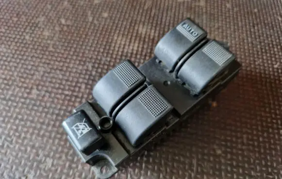 Mazda BT-50 Quarter vent window switch 