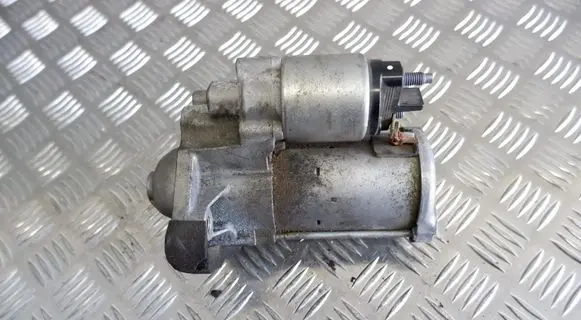 Nissan X-Trail T32 Starter motor 233001596R