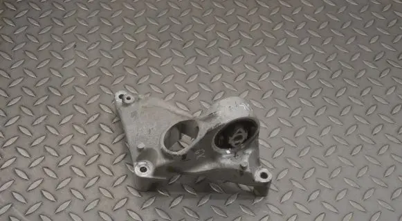 Tesla Model Y Engine mount bracket 109327800B 109533700D