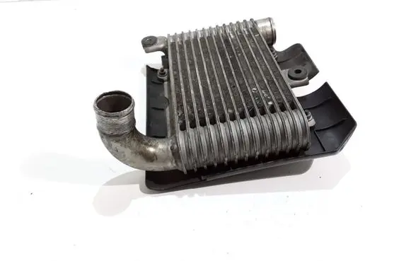 Toyota Yaris Verso Intercooler radiator 33010359