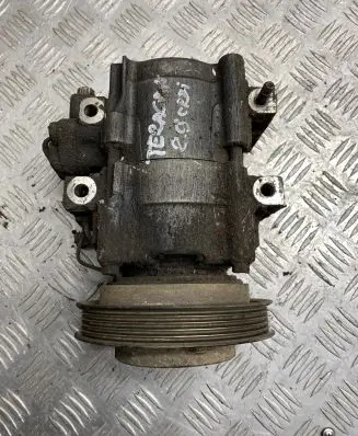Hyundai Terracan Air conditioning (A/C) compressor (pump)