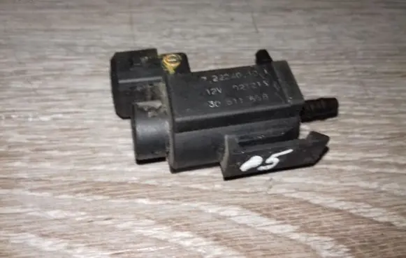 Vacuum valve