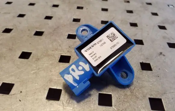 Volvo XC60 Airbag deployment crash/impact sensor 30798511