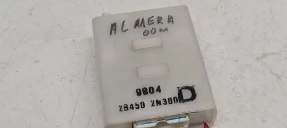 Nissan Almera N16 Other control units/modules 284502N300