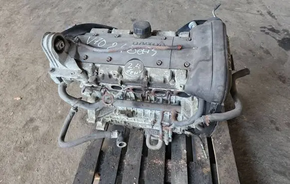 Volvo V70 Engine B5244S 2619392