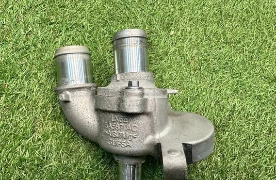 Ford Kuga III Thermostat/thermostat housing lx6e8A587ac