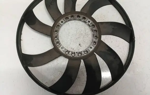 Audi 100 S4 C4 Fan impeller 4A0121301