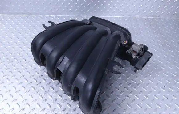 Nissan Cube Z12 Intake manifold 14001EE00C 14001EE00B