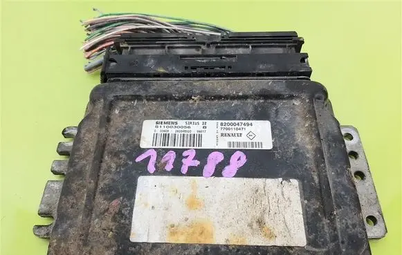 Renault Scenic I Engine control unit/module 8200047494