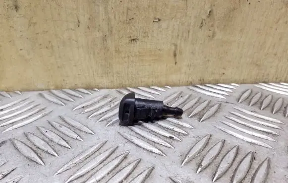 KIA Sportage Windshield washer spray nozzle 