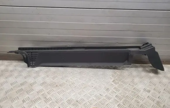 Audi Q8 Centre console side trim rear 4M8863527