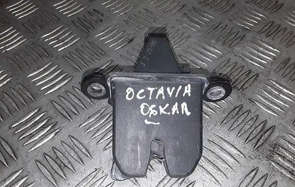 Skoda Octavia Mk2 (1Z) Tailgate/trunk/boot lock/catch/latch 1z5827501c