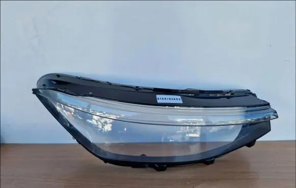 Volkswagen PASSAT B8 Headlight/headlamp B92024RH