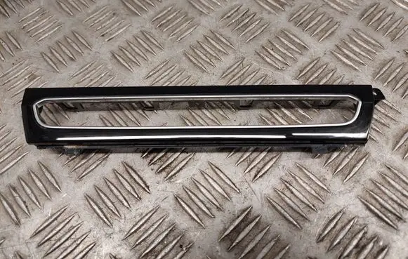 Audi Q7 4M Dashboard glove box trim 4M1853240 4M2853240