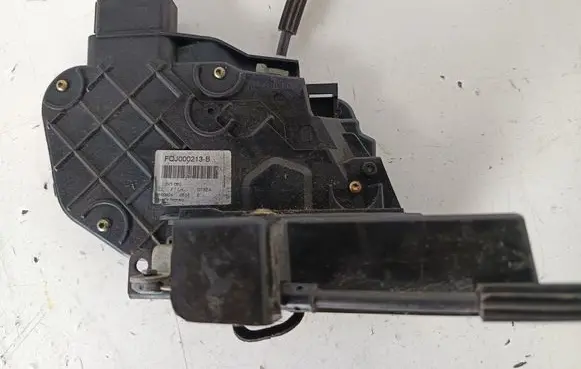 Land Rover Discovery 3 - LR3 Front door lock FQJ000213B FQJ000213