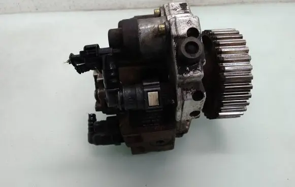 Ford Focus Fuel injection high pressure pump 9651844380 0445010089