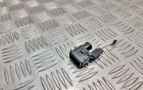 Toyota Corolla Verso E121 Interior temperature sensor 0775004682