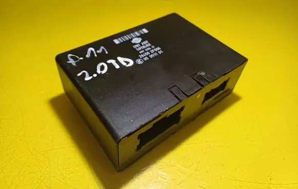 Nissan Primera Door central lock control unit/module 284502F006