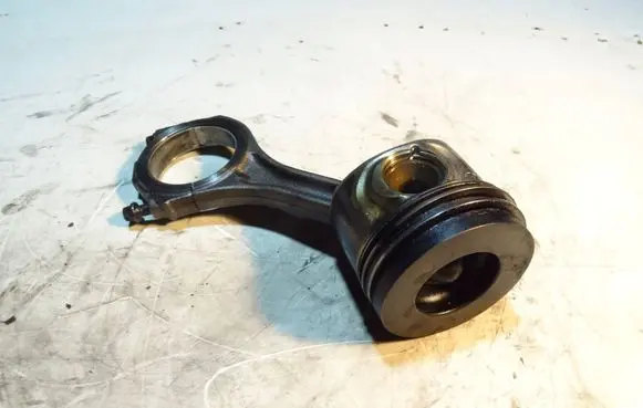 Audi A6 S6 C6 4F Piston with connecting rod 059AA