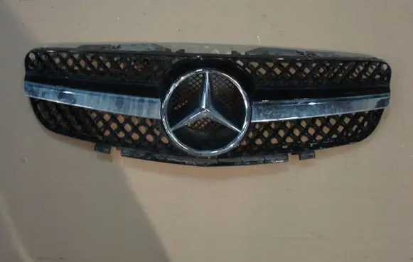 Mercedes-Benz SL R230 ACC Distronic radar sensor grill/trim hgcjjcjkSL