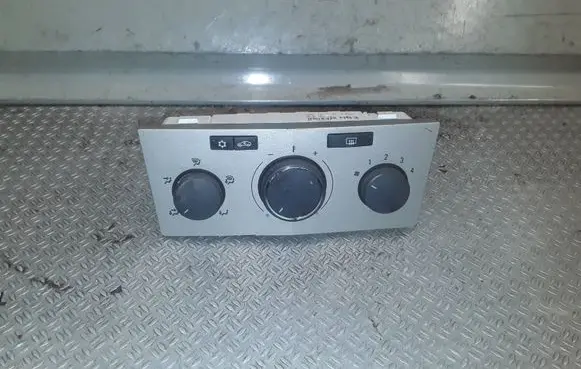 Opel Astra H Climate control unit 90151360