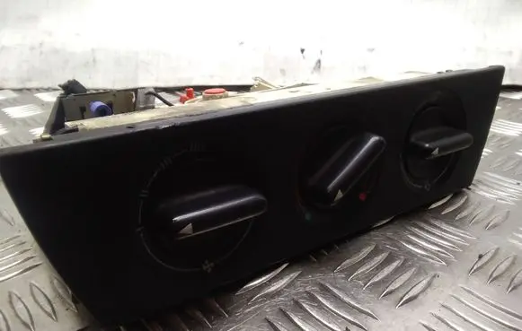 Audi A6 S6 C4 4A Climate control unit 4A0959511