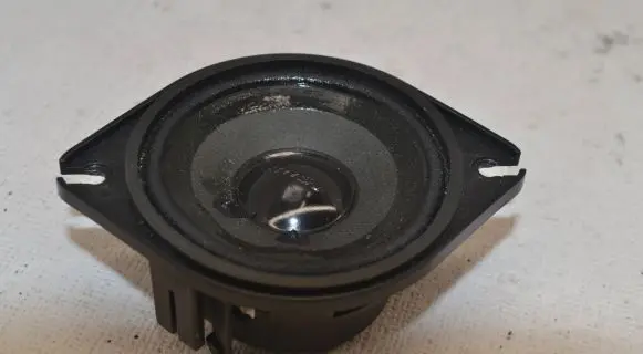 Audi A8 S8 D3 4E Front door speaker 4E0035411Q 280370002 373101002