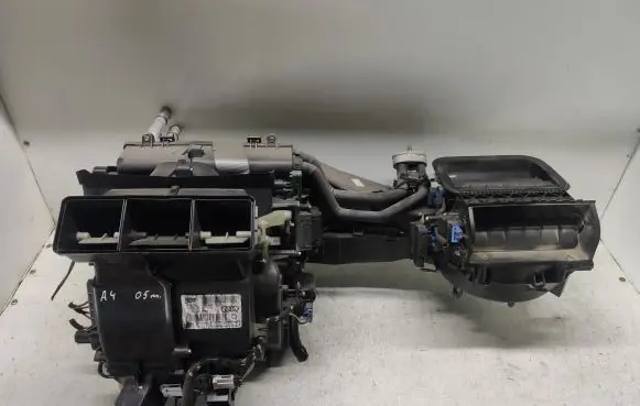 Audi A4 S4 B7 8E 8H Interior heater climate box assembly 