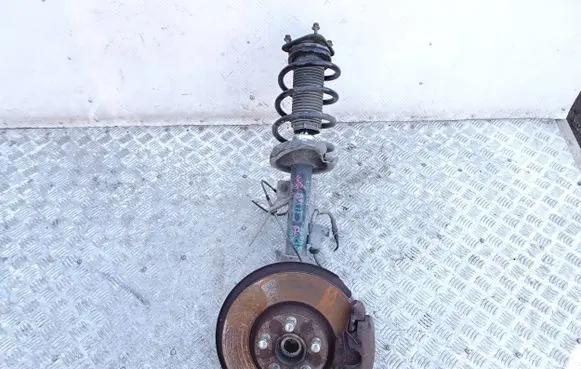 Ford Kuga I Front wheel hub spindle knuckle