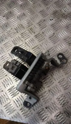 BMW 5 E60 E61 Tailgate/trunk/boot hinge 7061383