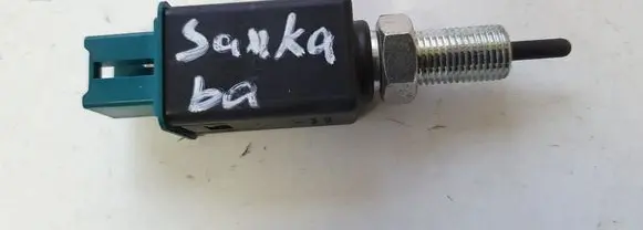 Clutch pedal sensor