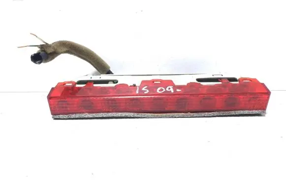 Lexus IS 220D-250-350 Third/center stoplight