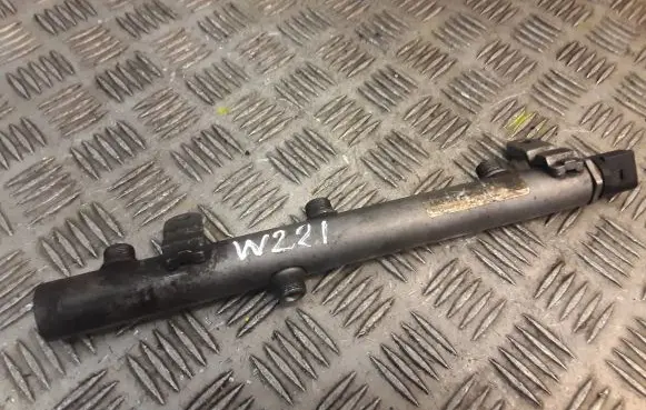 Mercedes-Benz S W221 Fuel main line pipe 0061536528 6420702595
