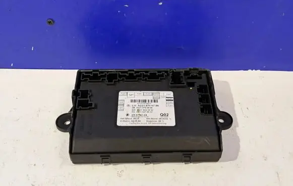 Mercedes-Benz S W221 Door central lock control unit/module A2218706786 A2218700985