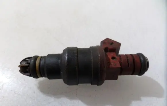 BMW 7 E38 Fuel injector 280150778