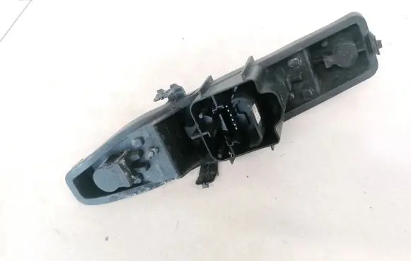 Renault Scenic II - Grand scenic II Tail light bulb cover holder