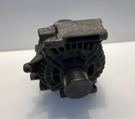 Mercedes-Benz E W211 Generator/alternator A0131540002 0124625014 0131540002