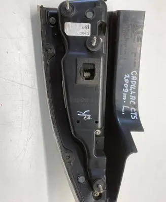 Cadillac CTS Tailgate rear/tail lights A047282