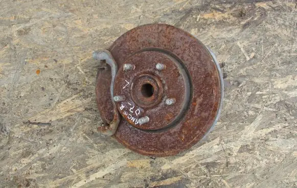 Mitsubishi Lancer X Front wheel hub spindle knuckle