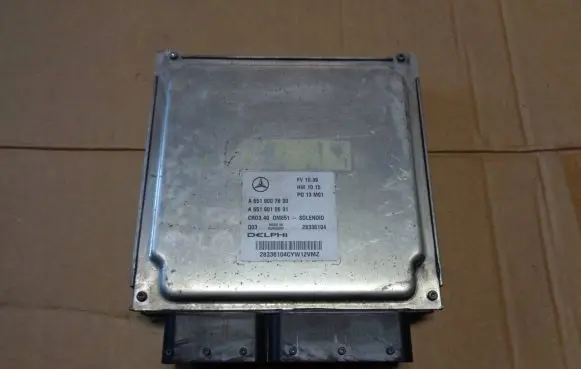 Mercedes-Benz B W246 W242 Engine control unit/module A6519007600