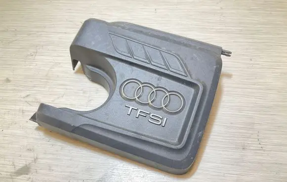 Audi A3 S3 8V Engine cover (trim) 04E103925B