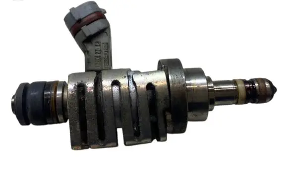 Lexus GS 300 350 430 450H Fuel injector 2325031030