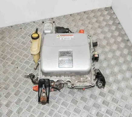 Toyota Prius (XW20) Voltage converter inverter G920047100