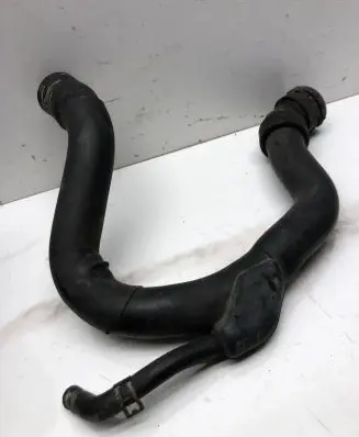 Audi A4 S4 B6 8E 8H Engine coolant pipe/hose 4B0121101H