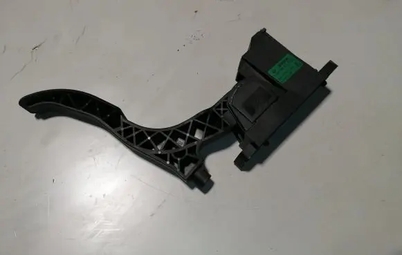 Skoda Fabia Mk1 (6Y) Accelerator throttle pedal 6Q1721503E 0280752215