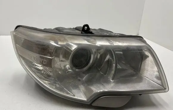 Skoda Superb B6 (3T) Headlight/headlamp